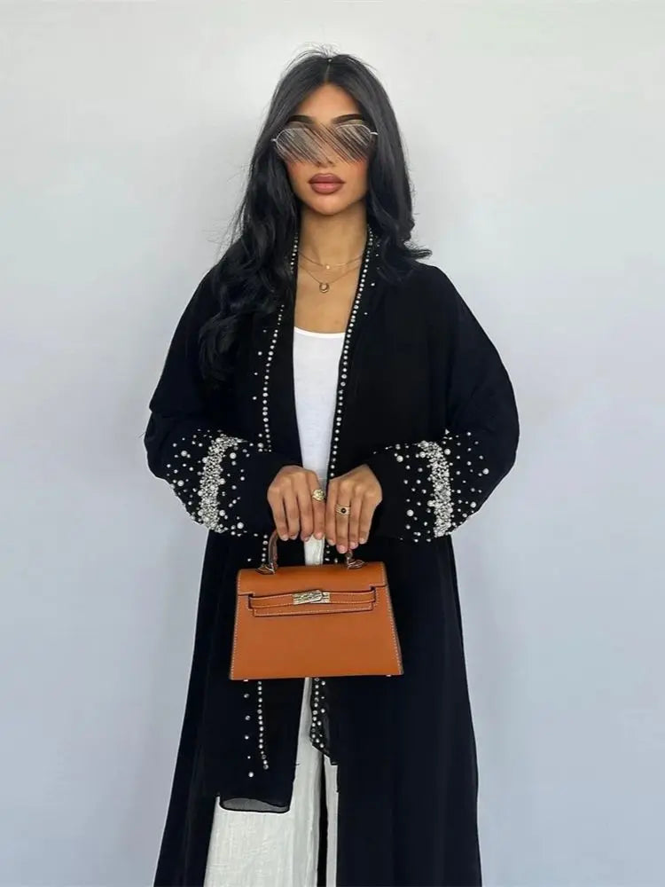 Luxury Abaya Fabric Detail – Lightweight Pearl-Toned Material
